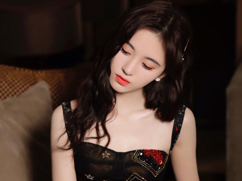 Featured image of post 入夜星辰，眸光璀璨