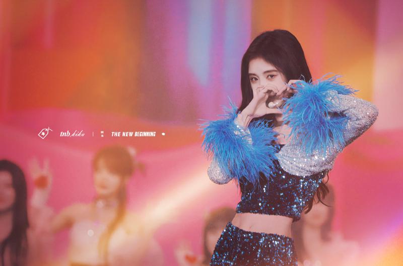 Featured image of post 230805十周年演唱会,比个心就跑