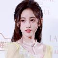 【鞠婧祎】20190425《兰蔻菁纯玫瑰奢享展》红毯CUT