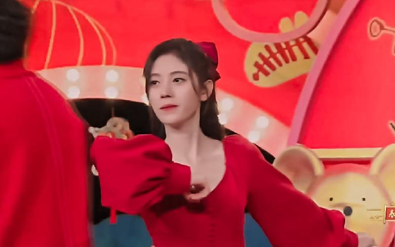 Featured image of post 【鞠婧祎】20200122《春晚进行时》快乐传音CUT
