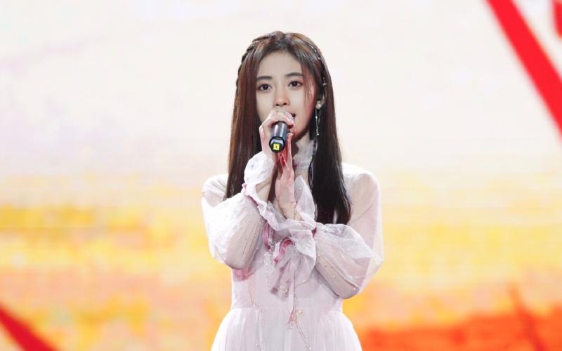 Featured image of post 【鞠婧祎】20181103《网易云国风极乐夜》 叹云兮